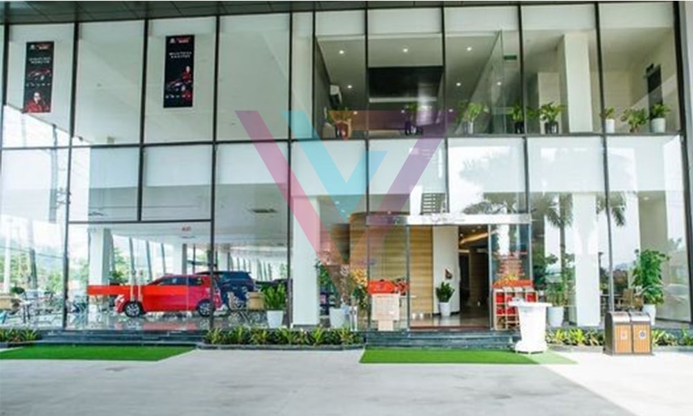 Vách kính mặt tiền showroom, cửa hàng